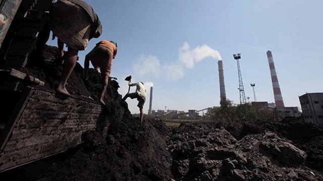 Global Eye : No Economic Rationale for Shutting Down Coal-Based Power Plants in India, Says Economic Survey