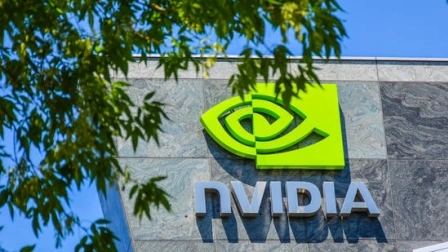 Global Eye : Dow Jones Futures Plunge 425 Points Amid Hot CPI Report; Nvidia Partner Super Micro Soars 🚀