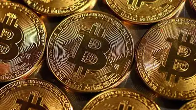 Global Eye : Bitcoin Smashes Past $121,000 for the First Time