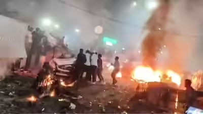 Global Eye : At least 8 killed and 24 injured after a car explosion near Delhi’s Red Fort Metro Station. Police, NIA, and NSG teams on site as probe begins.